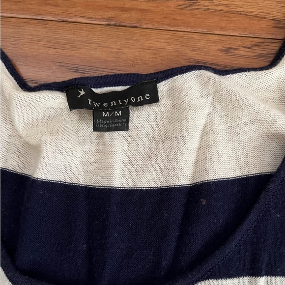 Forever 21 Blue and White Striped Thin Fabric Tank Top - Picture 5 of 7